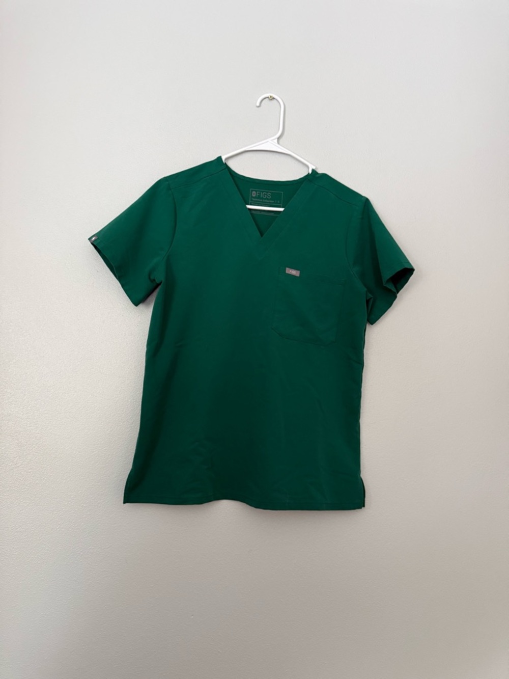 FIGS Hunter Green Scrub Set